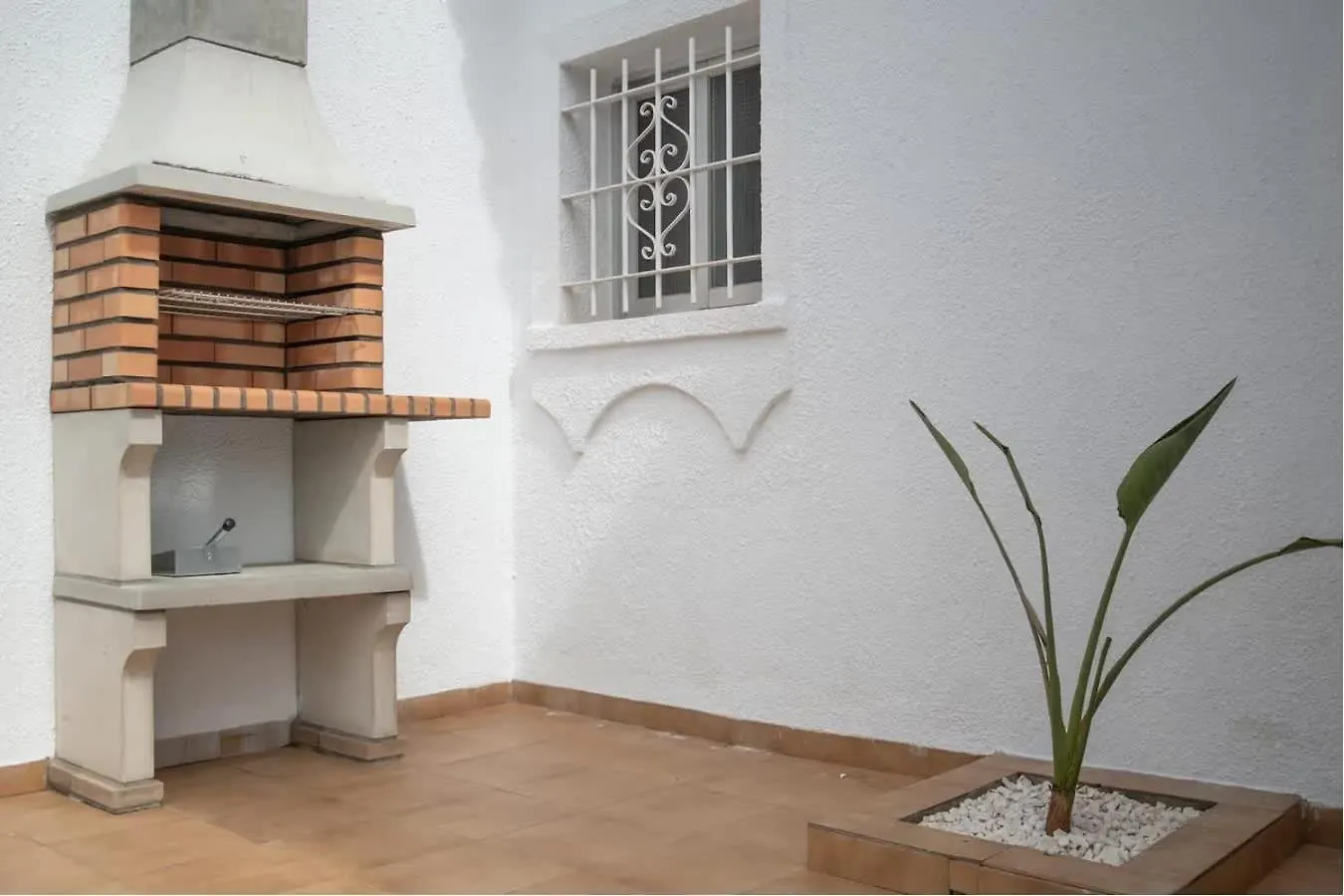 Apartamento Con Piscina Compartida Cerca A La Playa Conil De La Frontera Spain